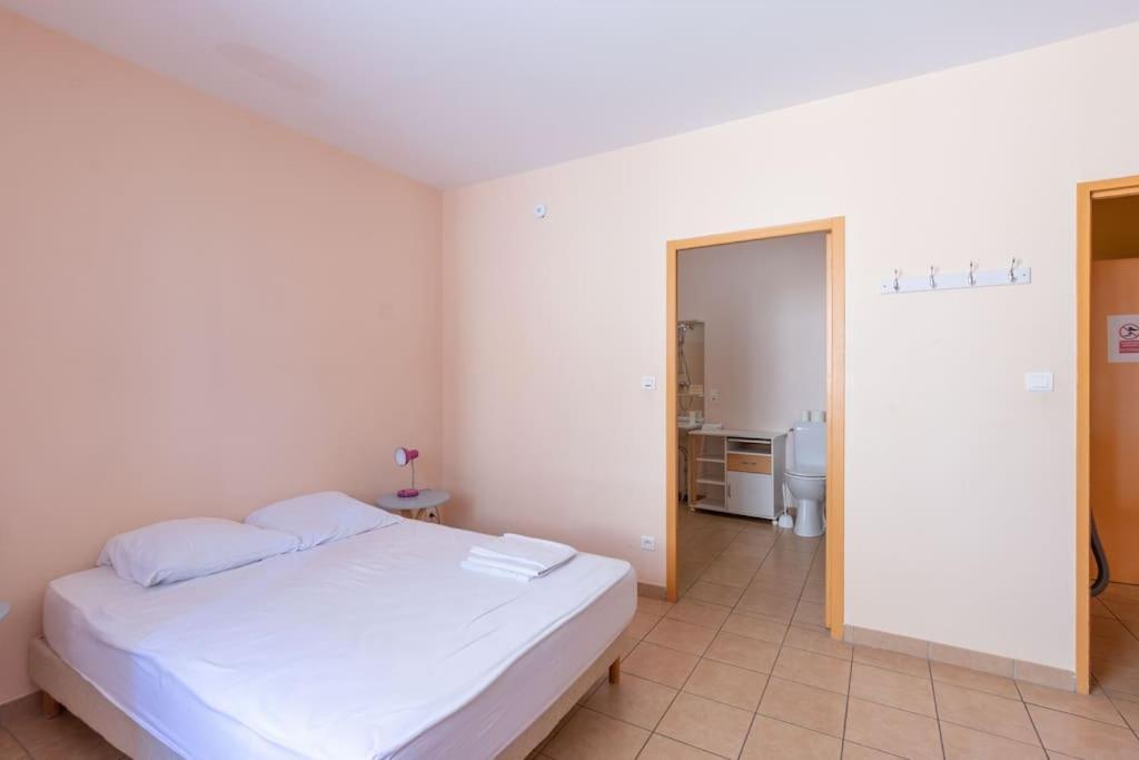 Cabana & Le Gite De Domange - Proche Macon Igé Buitenkant foto